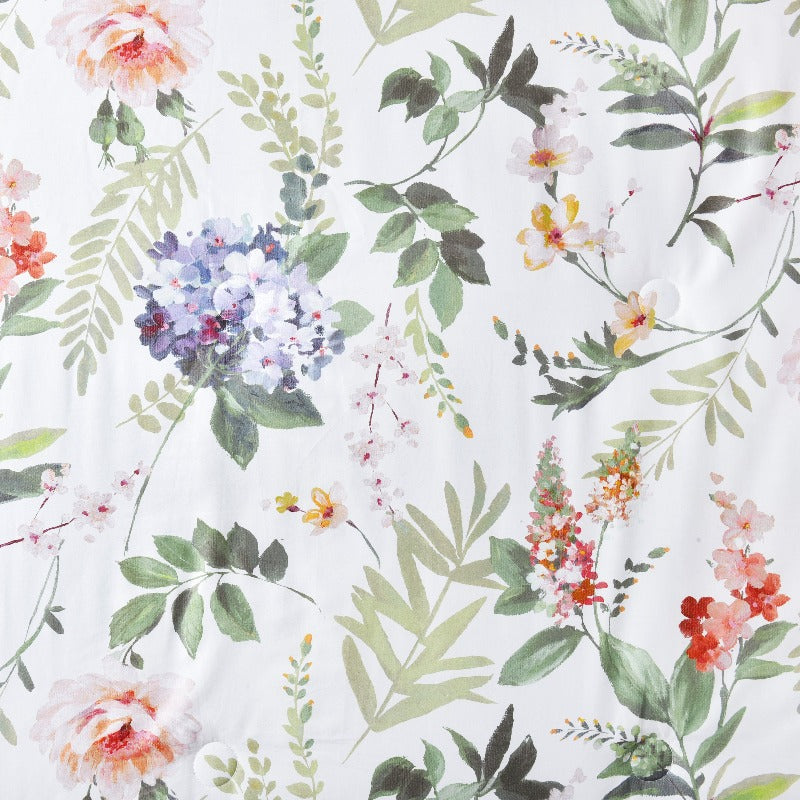 Clara Comforter Set