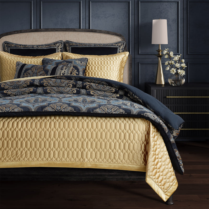 Middlebury Comforter Set