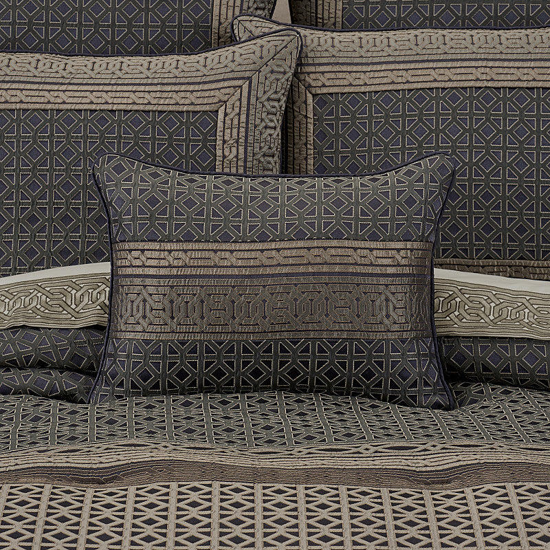 Alaro Boudoir Decorative Throw Pillow