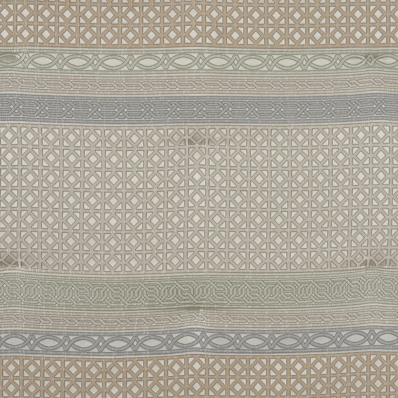 Alaro Comforter Set