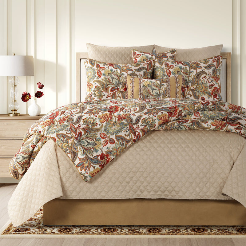 August Comforter Set