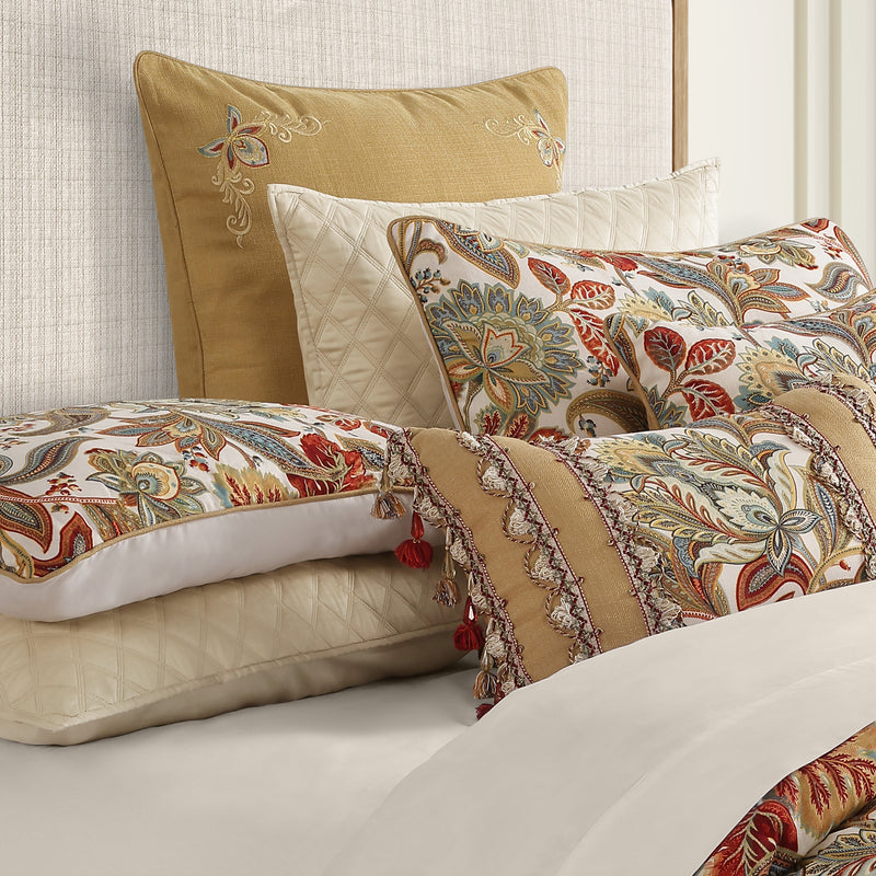 August Comforter Set