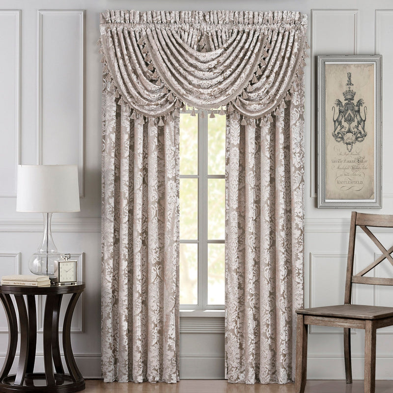 Bel Air Comforter Set