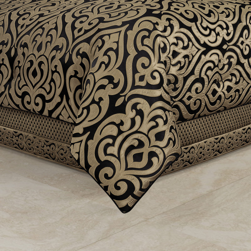 Bolero Comforter Set