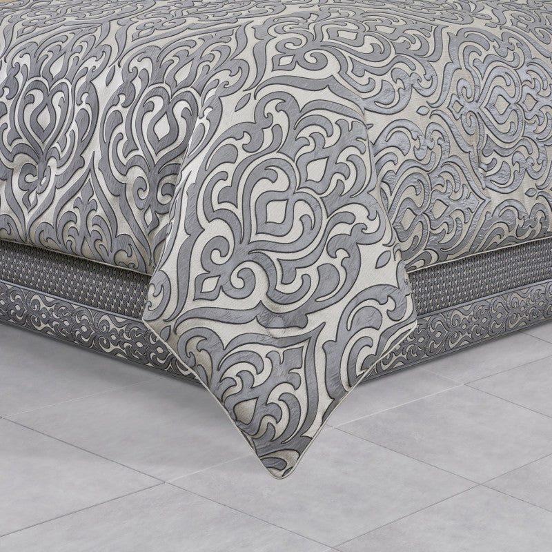 Bolero Comforter Set