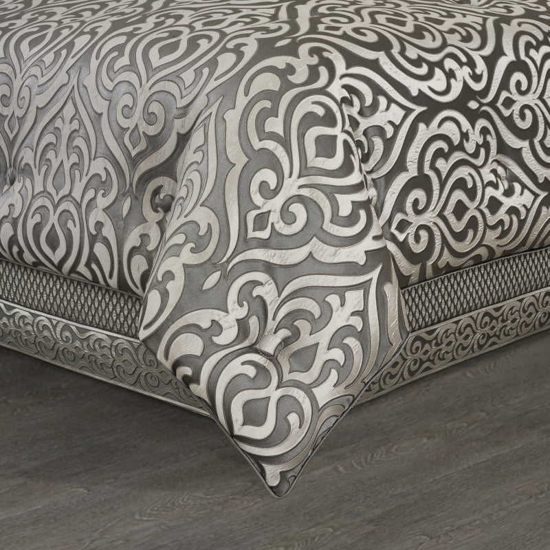 Bolero Comforter Set
