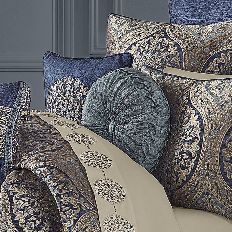 Botticelli Tufted Round Decorative Throw Pillow