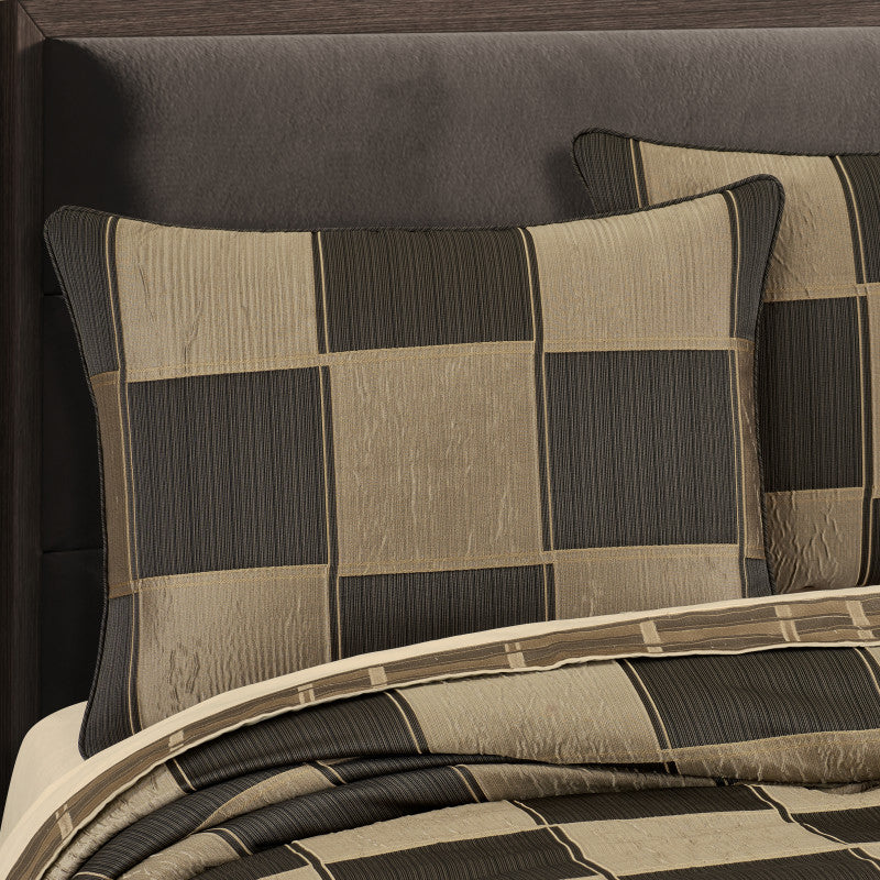 Brando Comforter Set