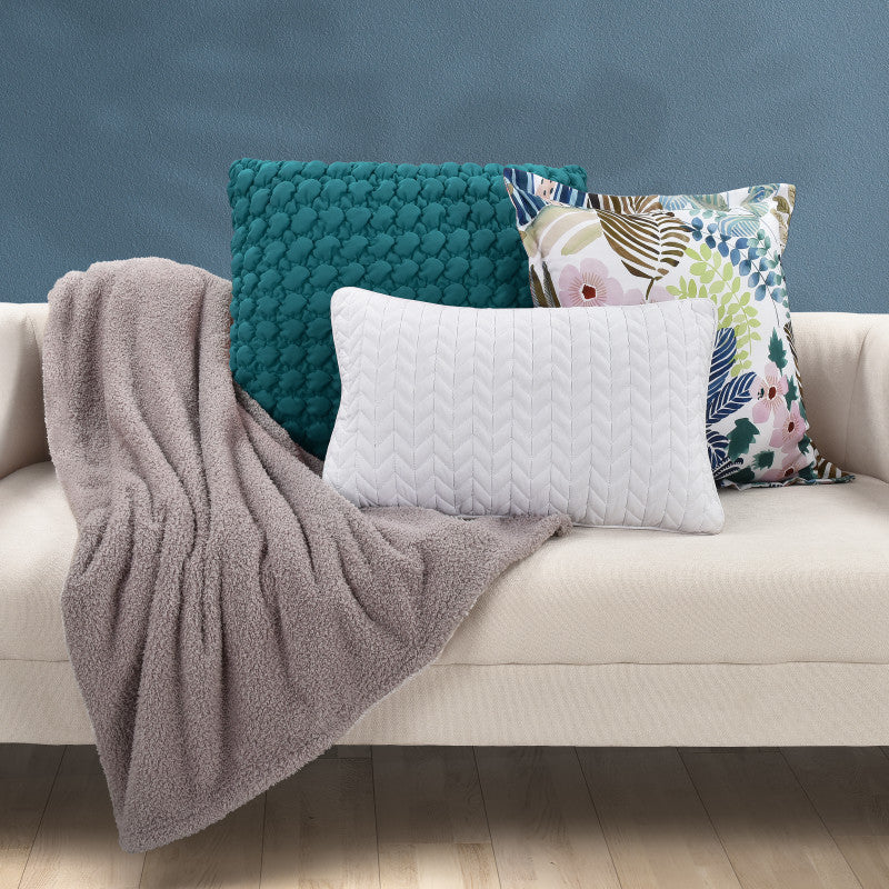 Cozy Throw
