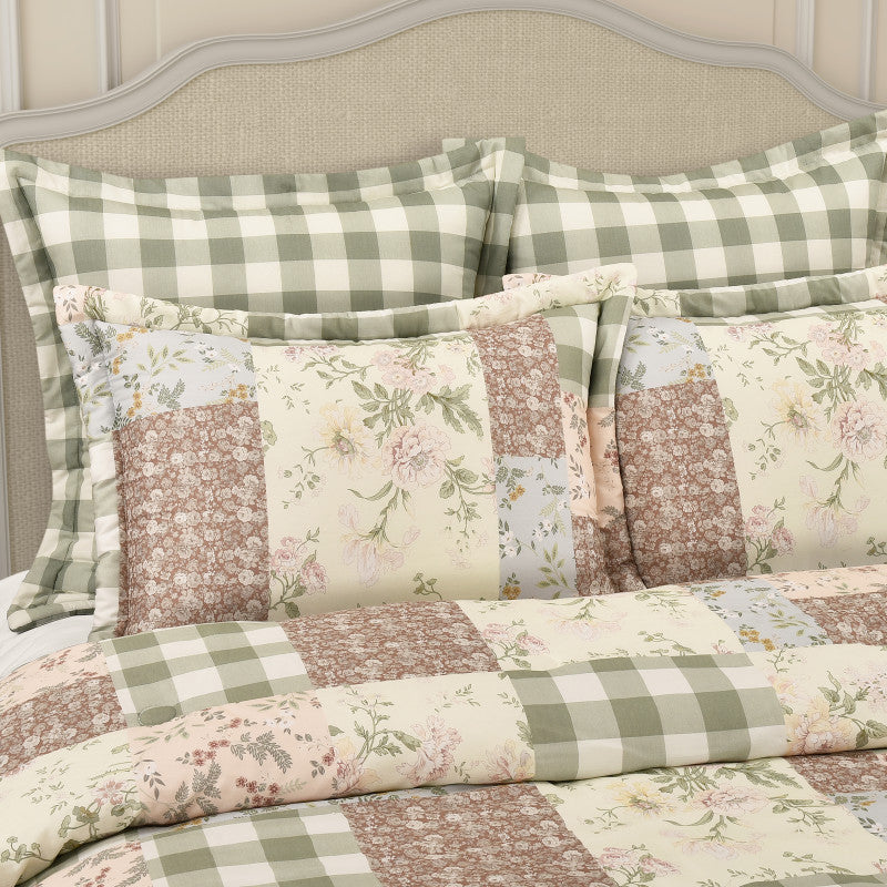 Eloise Comforter Set