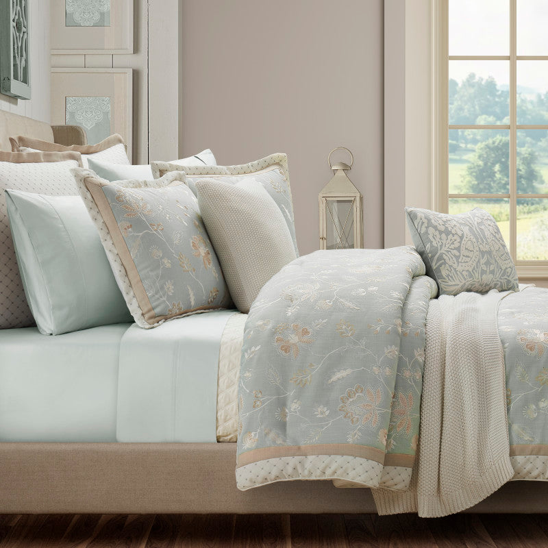Garden View Comforter Set