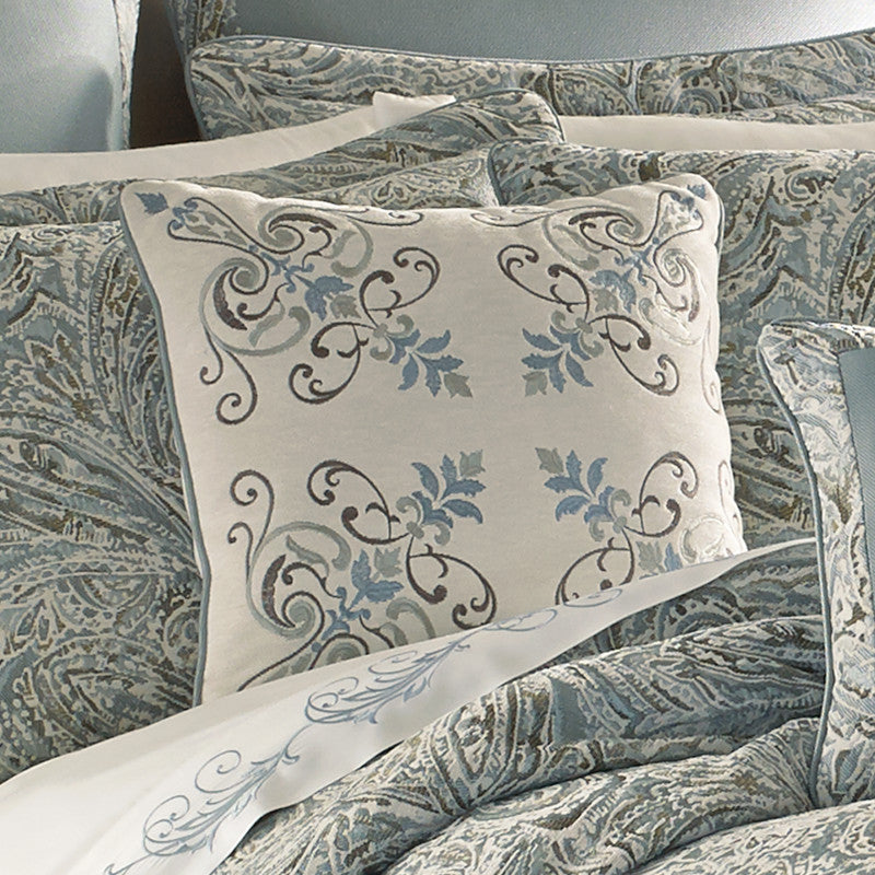 Giovani 18" Square Embellished Decorative Throw Pillow
