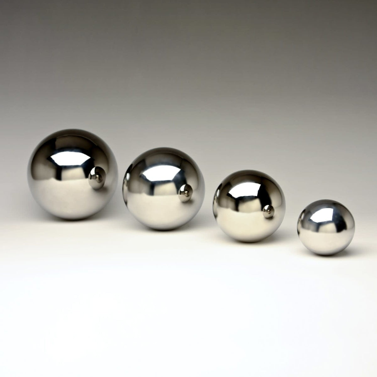 4 Inch Ballel Ar Steel Ball - 4 Inch — Treasured Accents