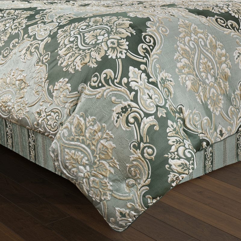 J. Queen New York Comforter Sets Alina Comforter Set