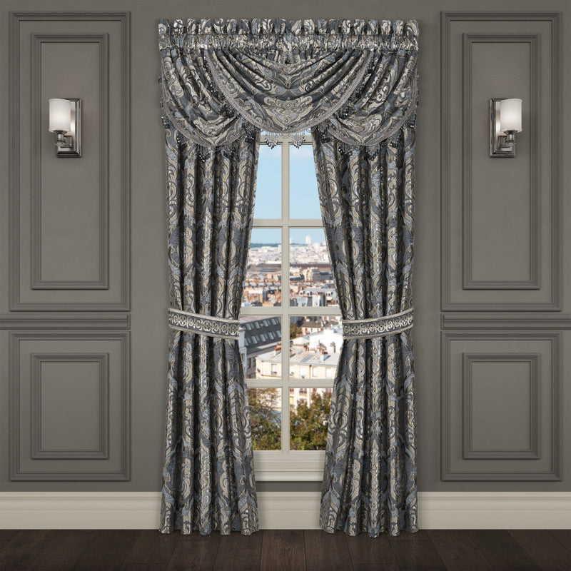 J. Queen New York Comforter Sets Amici Comforter Set