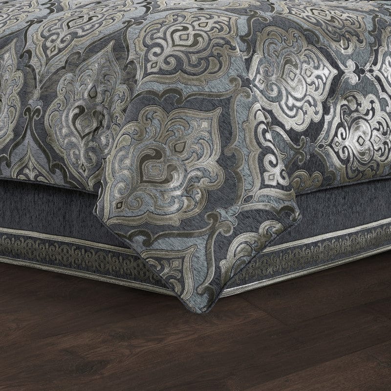 J. Queen New York Comforter Sets Amici Comforter Set