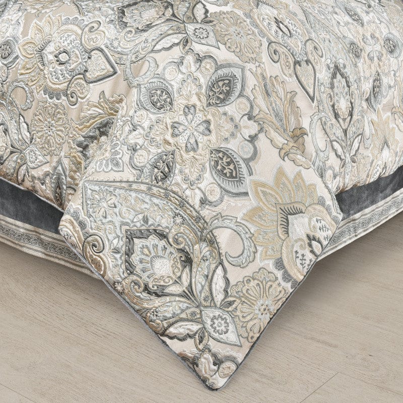 J. Queen New York Comforter Sets Annabelle Comforter Set
