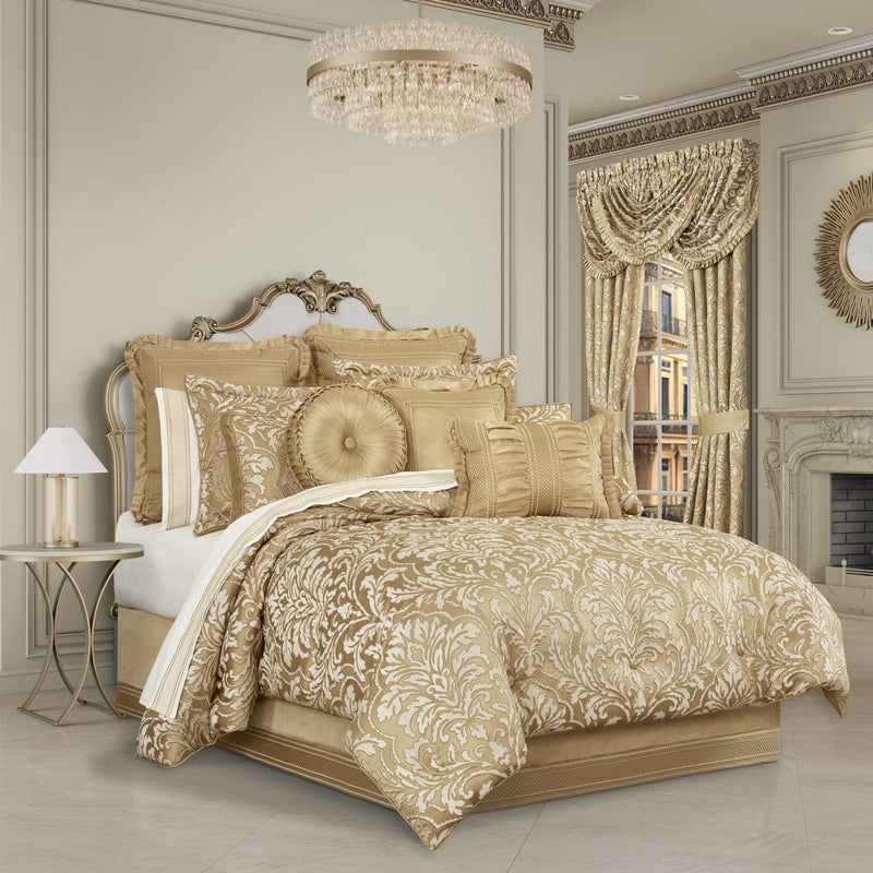 J. Queen New York Comforter Sets Aurelia Comforter Set