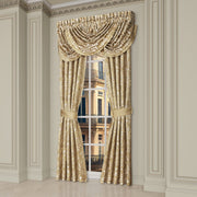 J. Queen New York Comforter Sets Aurelia Comforter Set