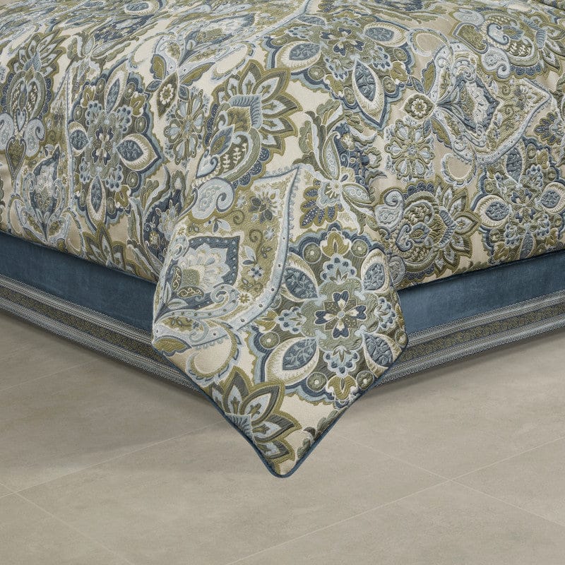 J. Queen New York Comforter Sets Avellino Comforter Set