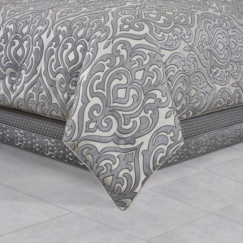 J. Queen New York Comforter Sets Bolero Comforter Set