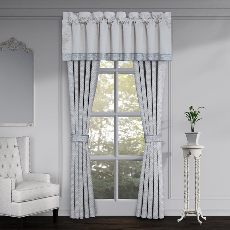 J. Queen New York Comforter Sets Boulevard Comforter Set