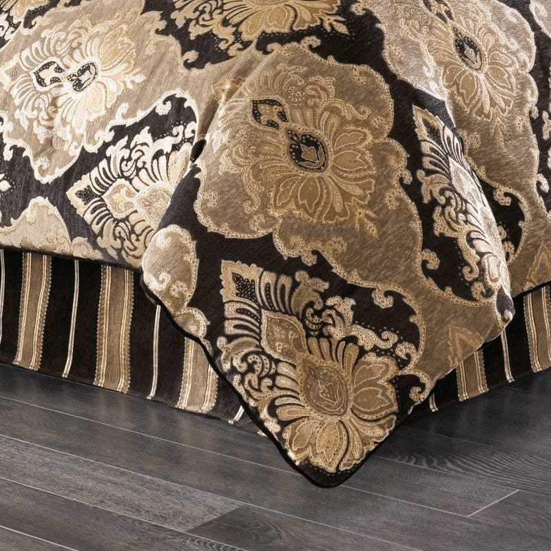J. Queen New York Comforter Sets Bradshaw Comforter Set