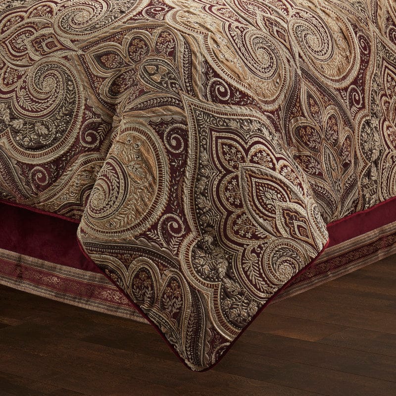 J. Queen New York Comforter Sets Calistoga Comforter Set