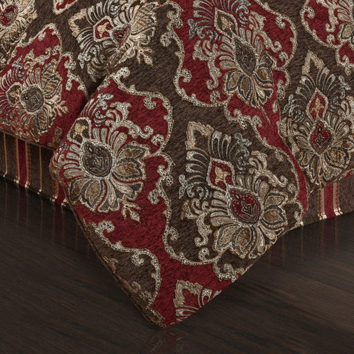 J. Queen New York Comforter Sets Cerino Comforter Set