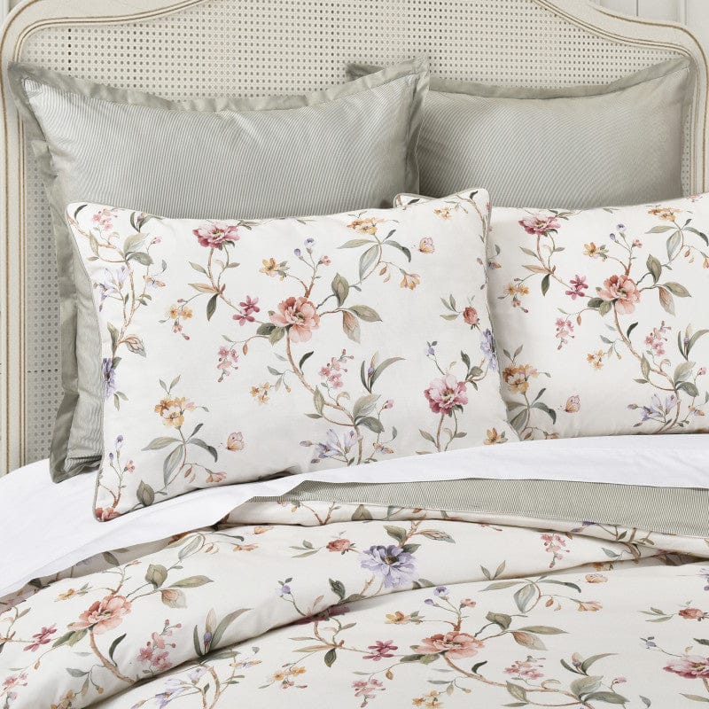 J. Queen New York Comforter Sets Clarice Comforter Set