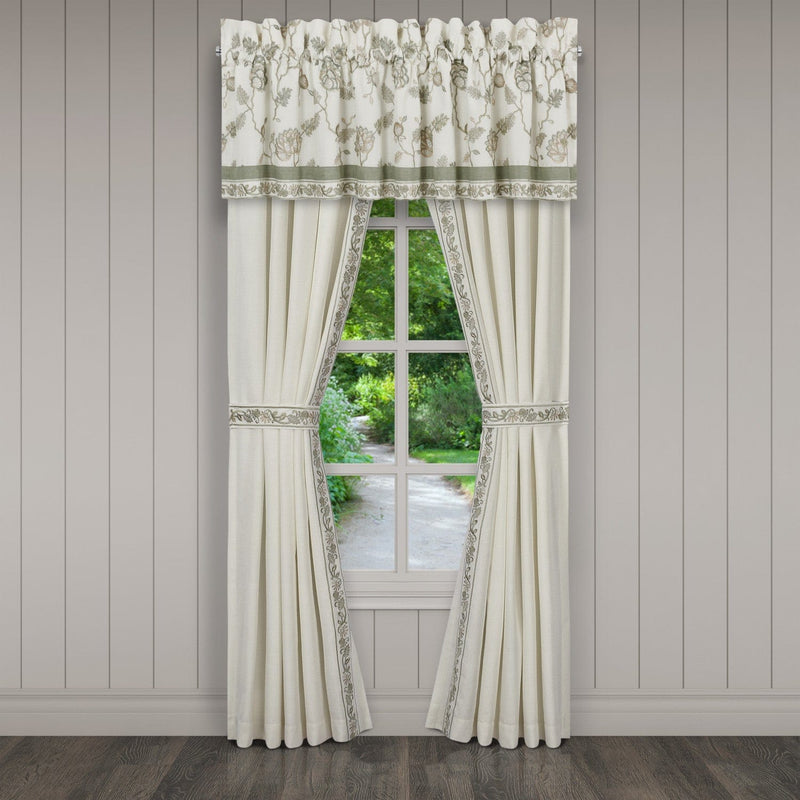 J. Queen New York Comforter Sets Fairview Comforter Set