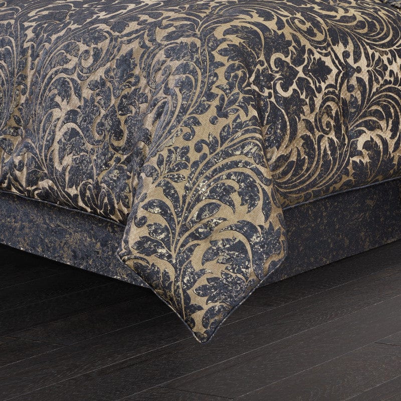 J. Queen New York Comforter Sets Glimmerstone Comforter Set