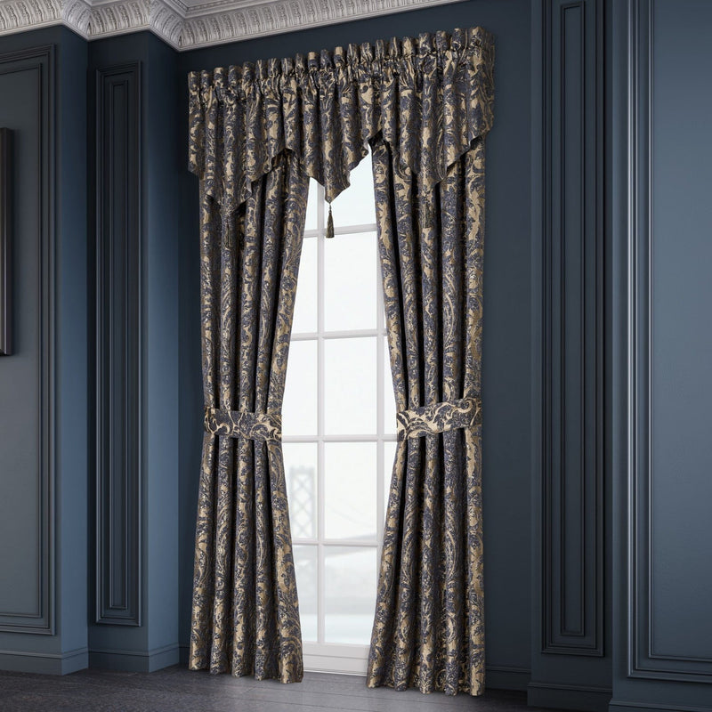 J. Queen New York Comforter Sets Glimmerstone Comforter Set