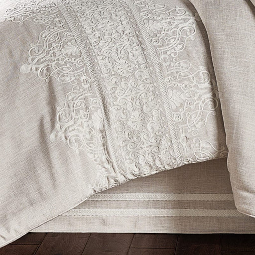 J. Queen New York Comforter Sets Lauralynn Comforter Set