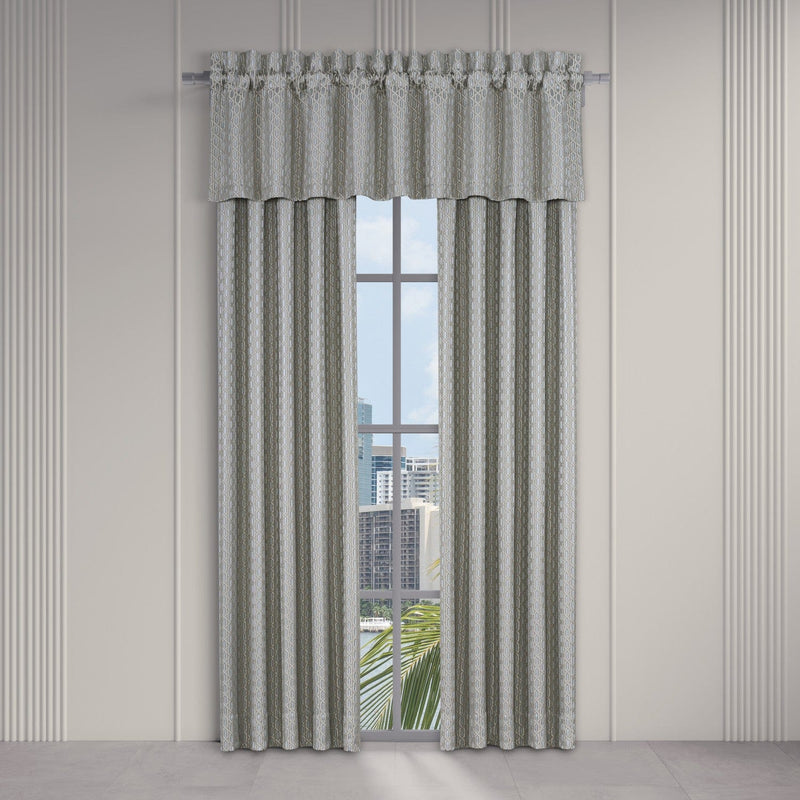 J. Queen New York Comforter Sets Metropolitan Comforter Set