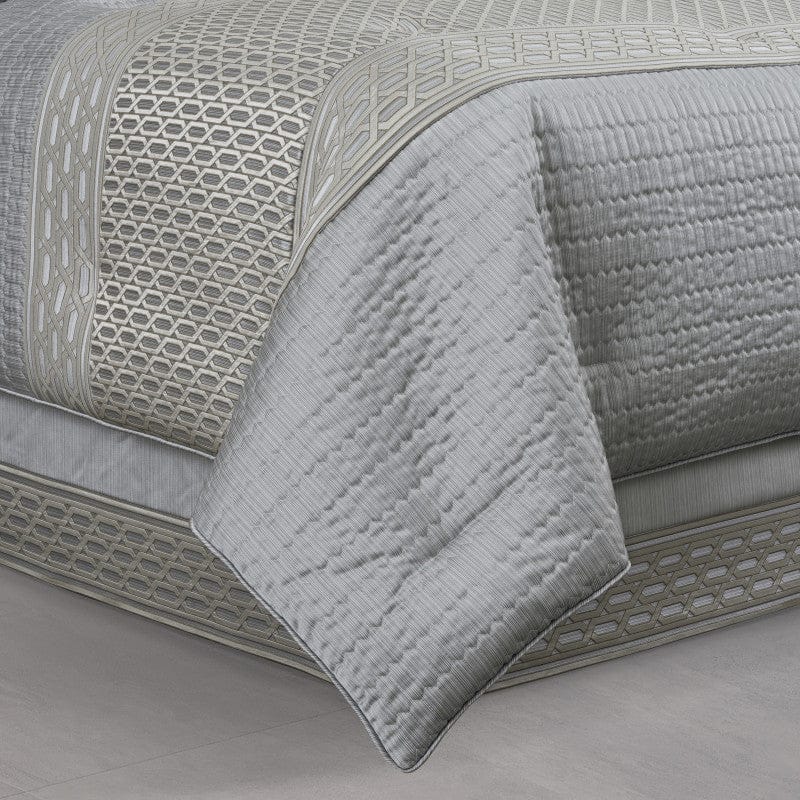 J. Queen New York Comforter Sets Metropolitan Comforter Set