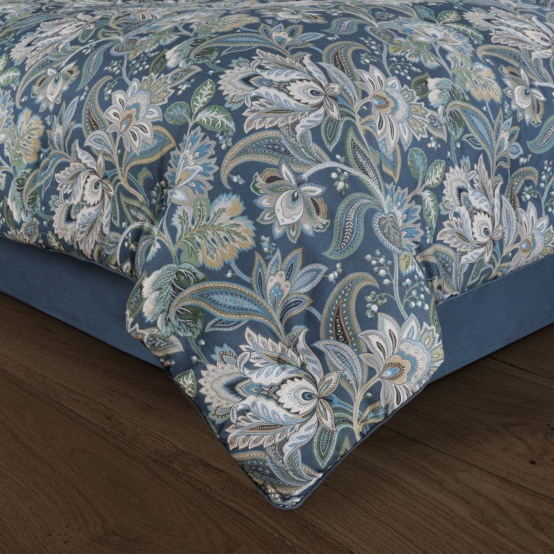 J. Queen New York Comforter Sets Michaela Comforter Set