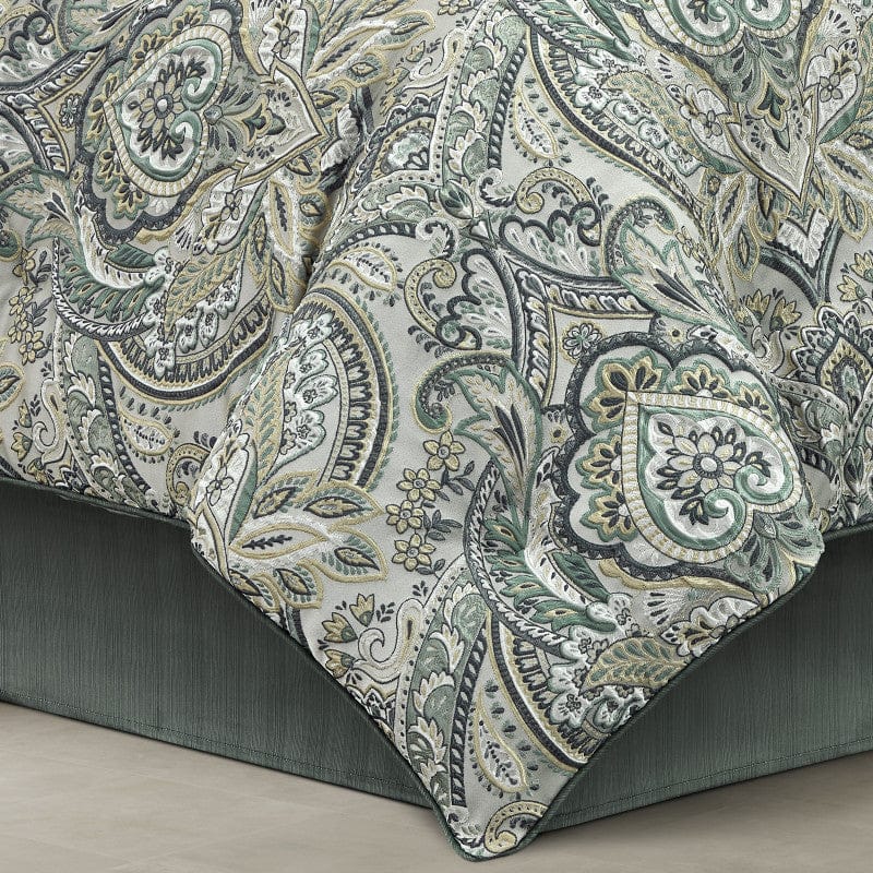 J. Queen New York Comforter Sets Nico Comforter Set