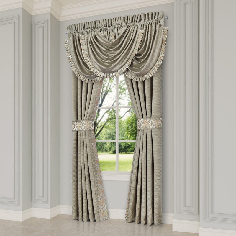J. Queen New York Comforter Sets Piazza Comforter Set
