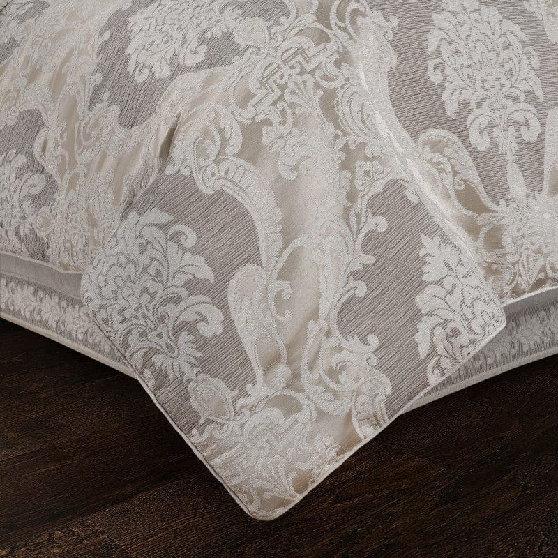 J. Queen New York Comforter Sets Queensbury Comforter Set