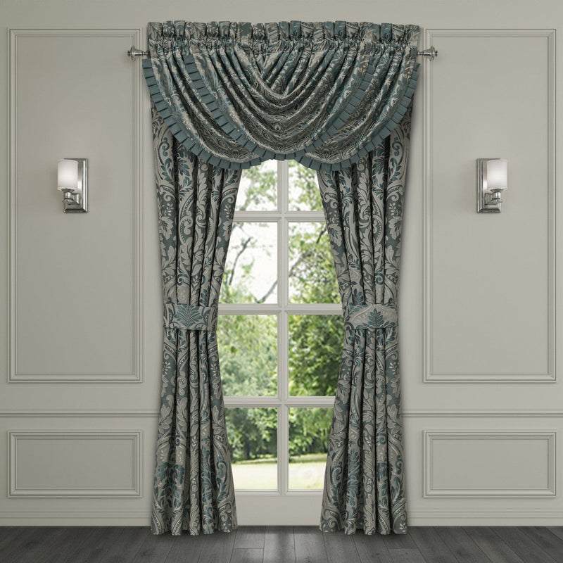 J. Queen New York Comforter Sets Renata Comforter Set