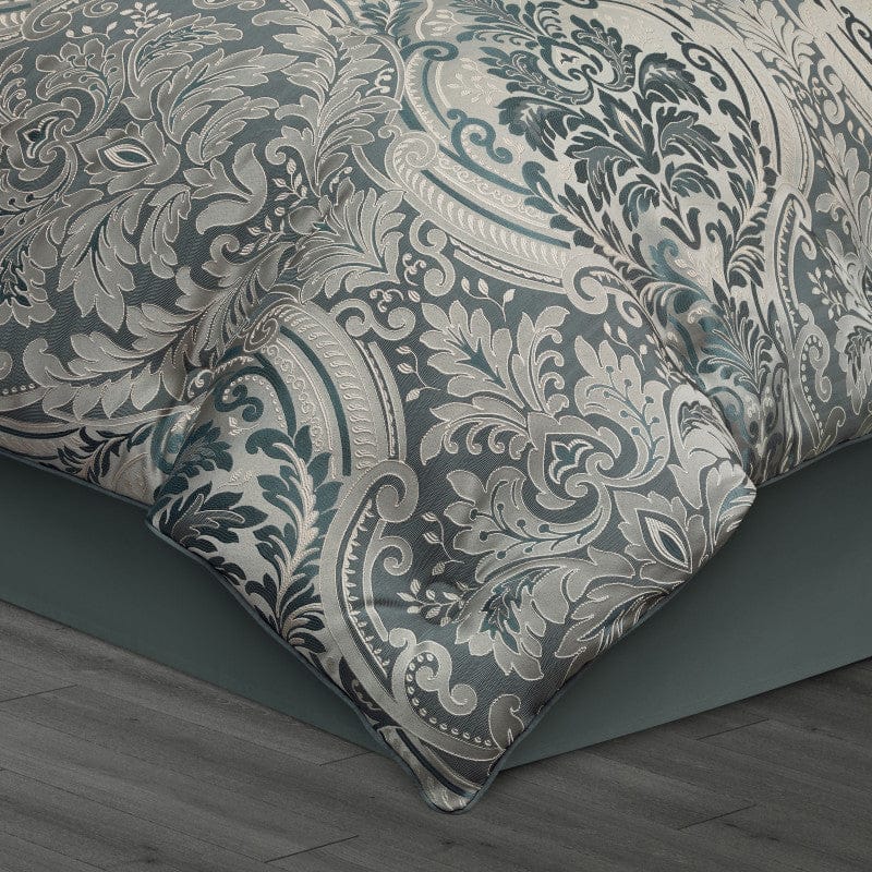 J. Queen New York Comforter Sets Renata Comforter Set