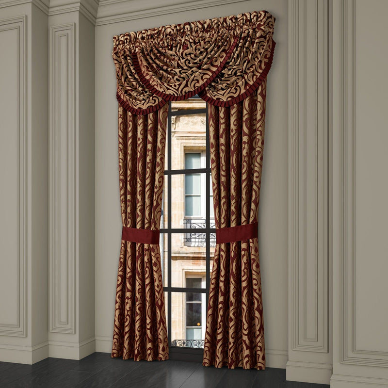J. Queen New York Comforter Sets Renzo Comforter Set