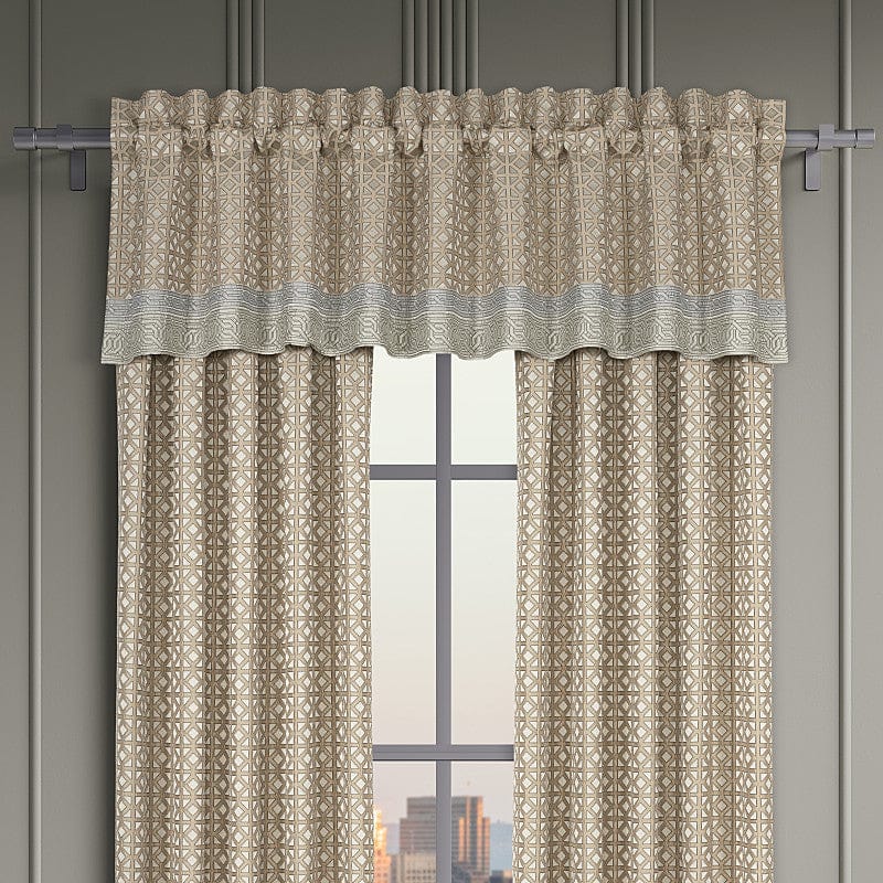 J. Queen New York Coordinate Window Alaro Window Straight Valance