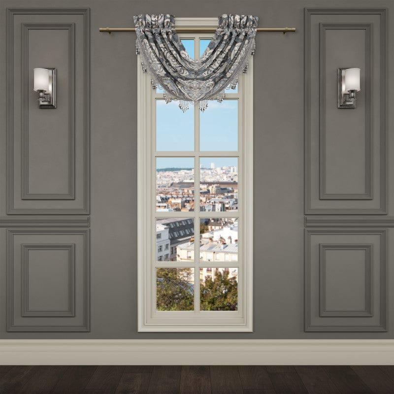 J. Queen New York Coordinate Window Amici Window Waterfall Valance
