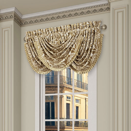 J. Queen New York Coordinate Window Aurelia Window Waterfall Valance