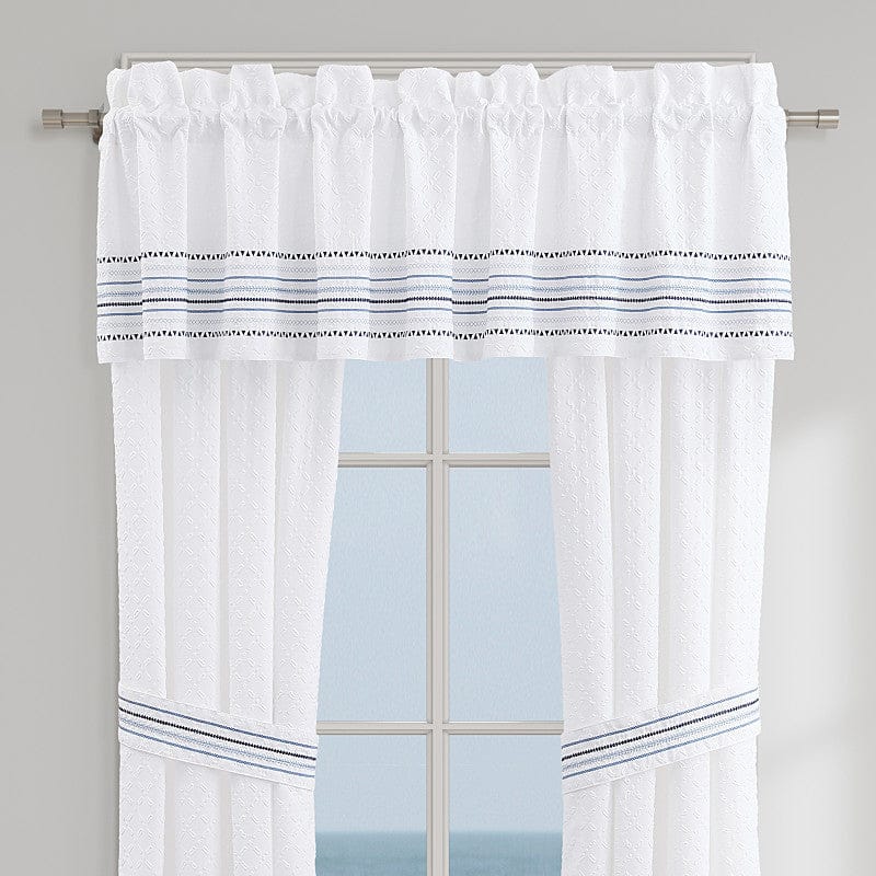 J. Queen New York Coordinate Window Bayside Window Straight Valance