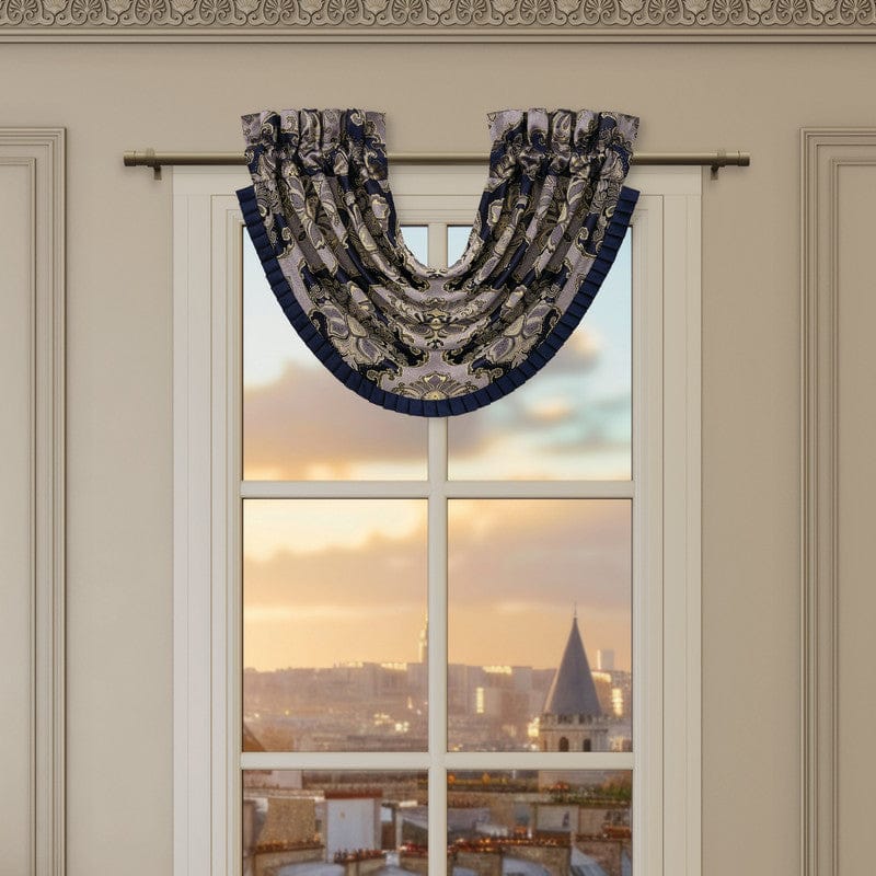 J. Queen New York Coordinate Window Bradley Window Waterfall Valance