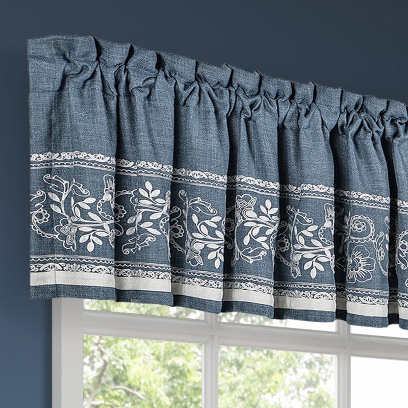 J. Queen New York Coordinate Window Chantalee Window Straight Valance