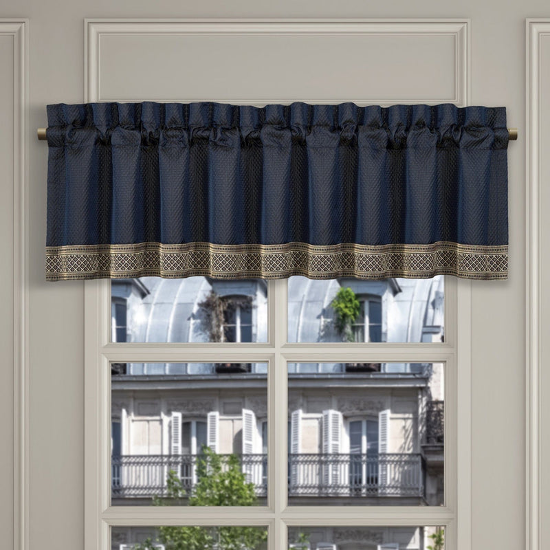 J. Queen New York Coordinate Window Excelsior Window Straight Valance